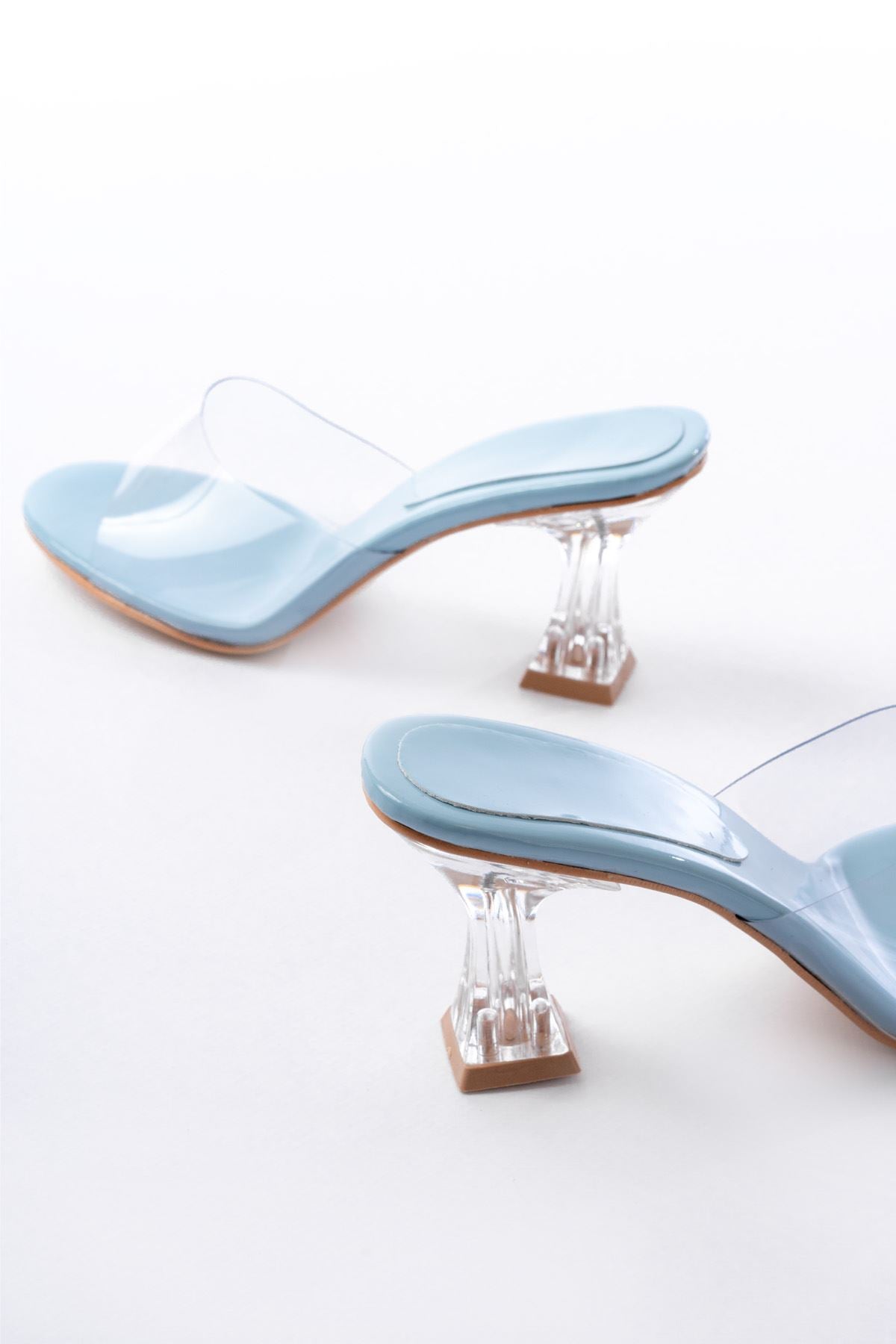 Ayakkabı Aşkı Bebe Mavi Rugan Şeffaf Bantlı Şeffaf Topuklu Yuvarlak Burunlu Kadın Terlik - Ayakkabı Aşkı