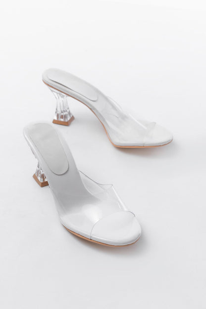 Ayakkabı Aşkı Beyaz Rugan Şeffaf Bantlı Şeffaf Topuklu Yuvarlak Burunlu Kadın Terlik