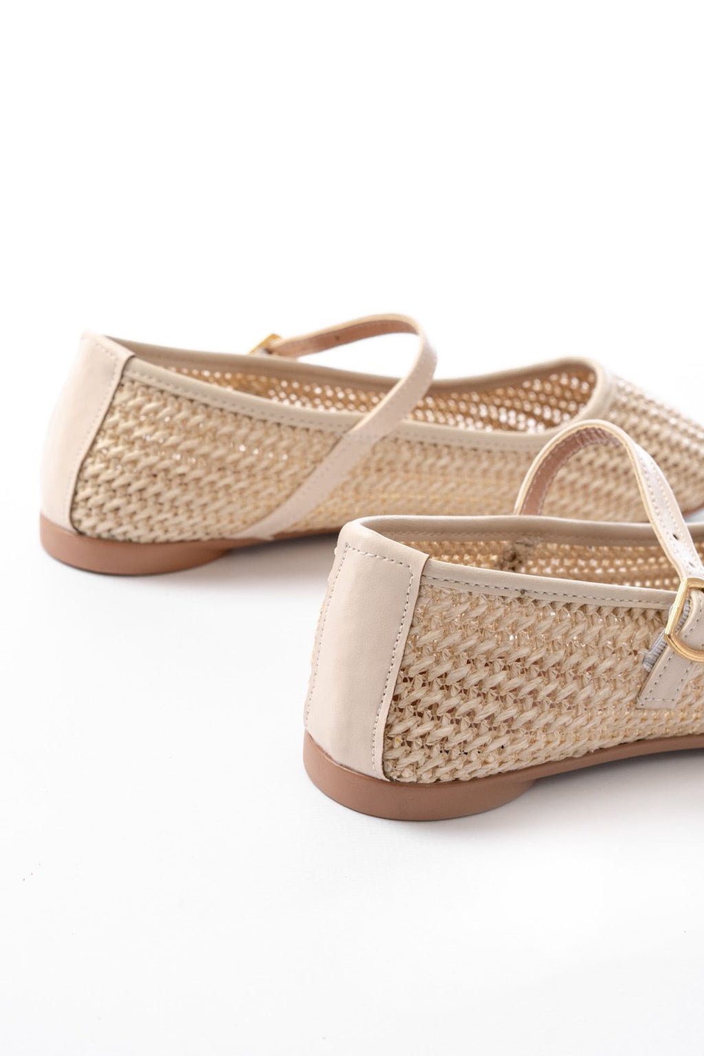 Ayakkabı Aşkı 7432 Bej Fileli Toka Detaylı Günlük Kadın Babet - Ayakkabı Aşkı