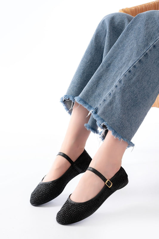 Ayakkabı Aşkı 7432 Siyah Fileli Toka Detaylı Günlük Kadın Babet