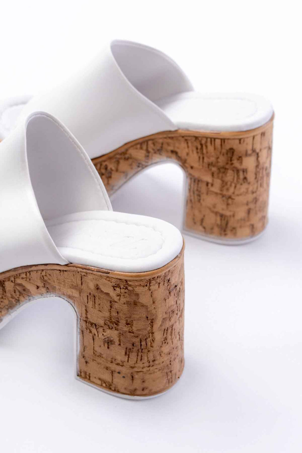 Ayakkabı Aşkı N-7308 Beyaz Kalın Yüksek Taban Kadın Terlik