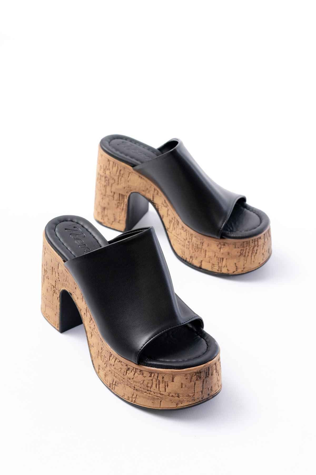 Ayakkabı Aşkı N-7308 Siyah Kalın Yüksek Taban Kadın Terlik
