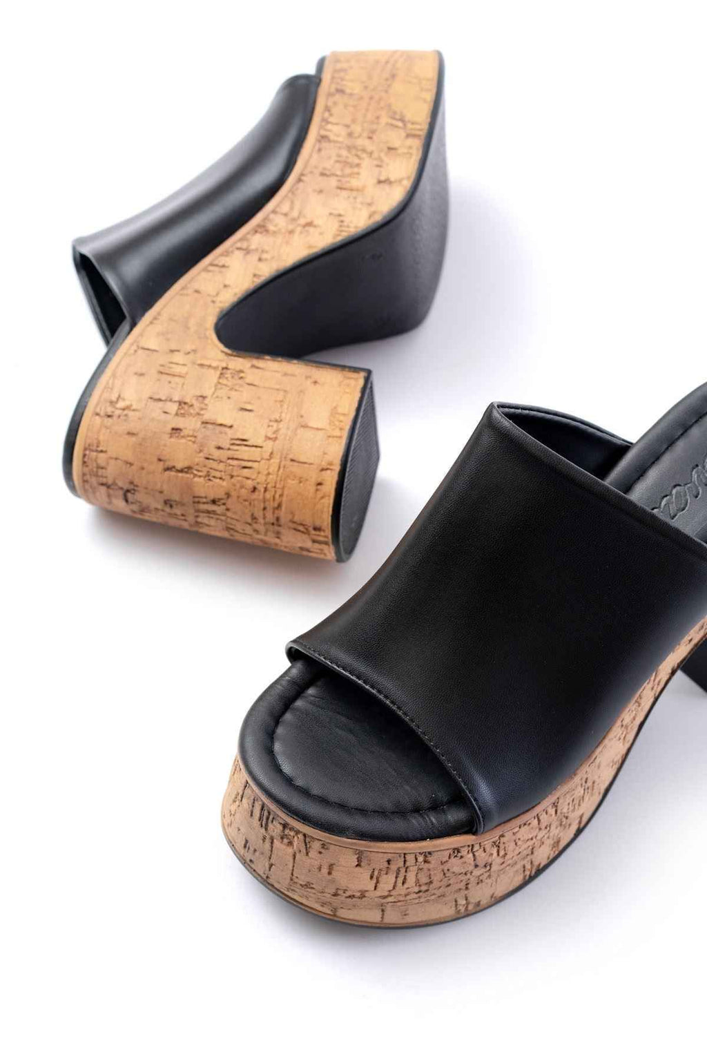 Ayakkabı Aşkı N-7308 Siyah Kalın Yüksek Taban Kadın Terlik