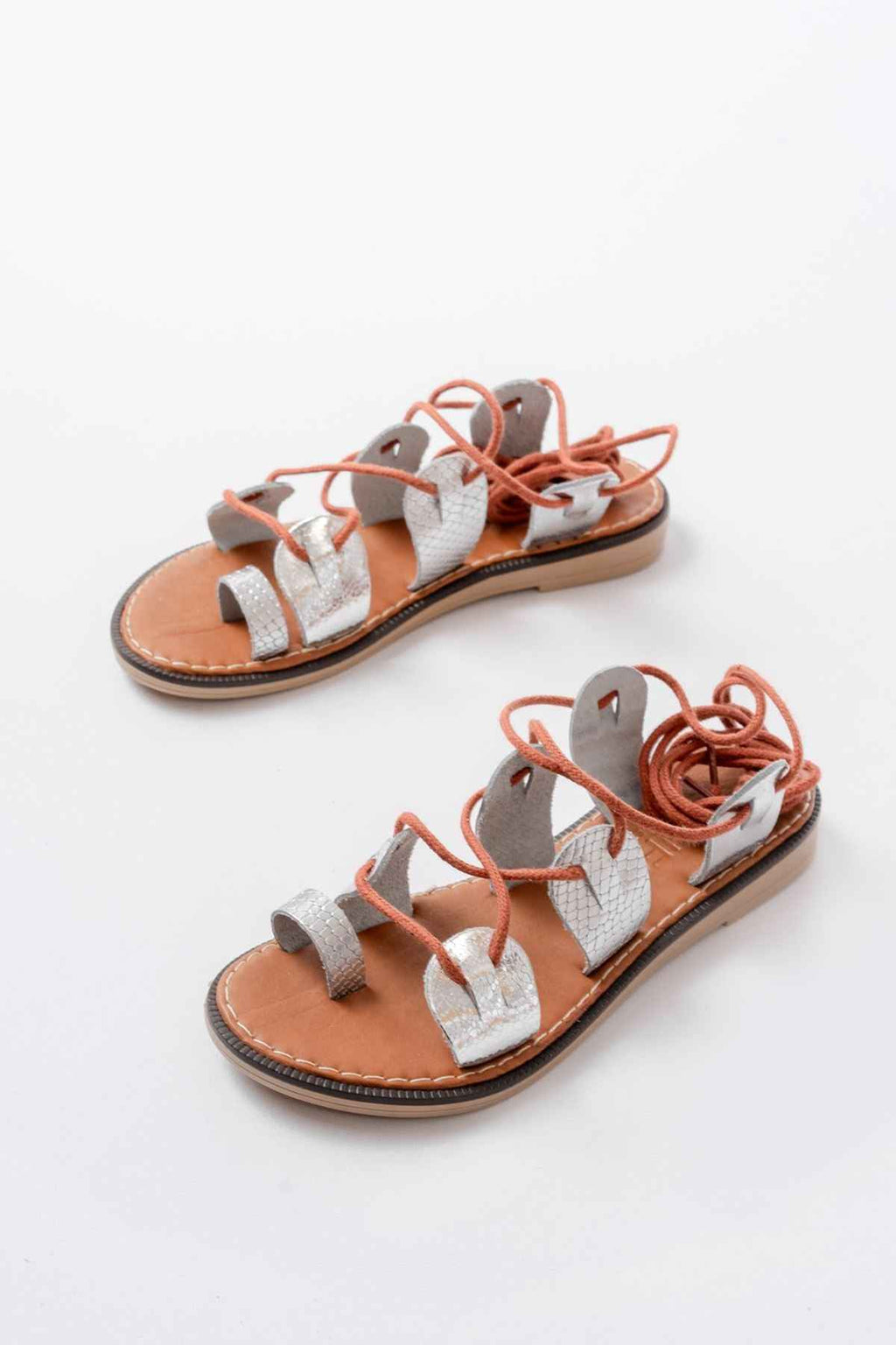 Ayakkabı Aşkı 205-01 Gümüş Bilekten Bağlamalı Ortopedik Hakiki Deri Kadın Sandalet