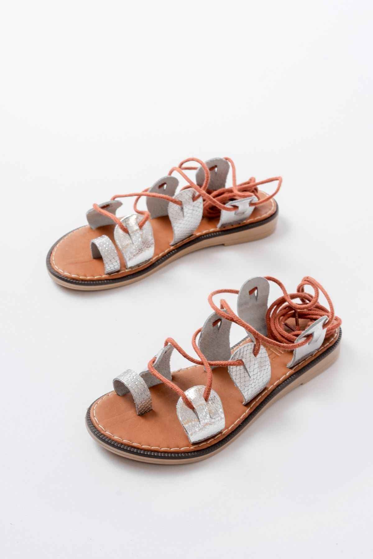 Ayakkabı Aşkı 205-01 Gümüş Bilekten Bağlamalı Ortopedik Hakiki Deri Kadın Sandalet