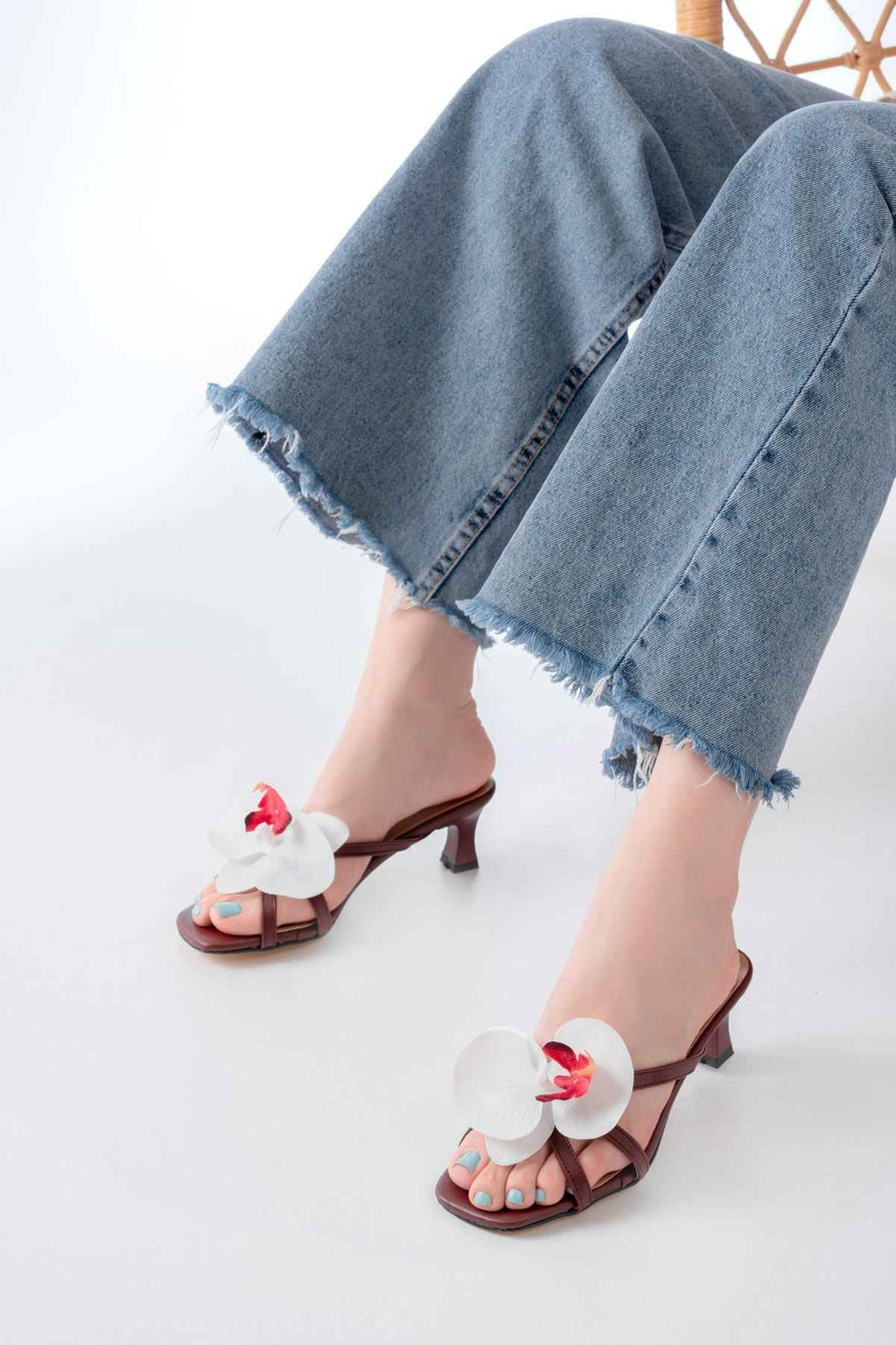 Ayakkabı Aşkı S-622 Bordo Orkide Detaylı Ince Topuklu Kadın Terlik