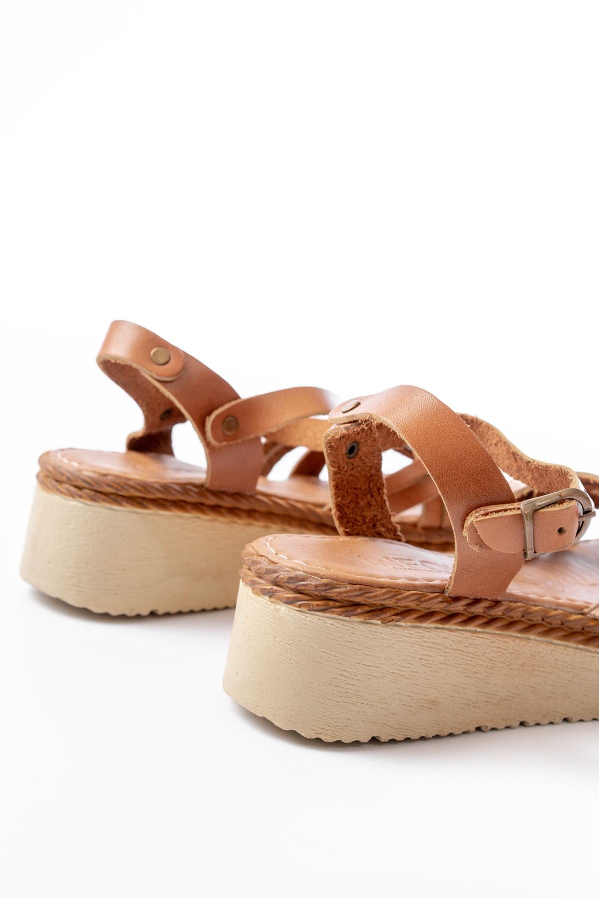 Ayakkabı Aşkı Taba Ayna Hakiki Deri Ortopedik Taban Kadın Sandalet