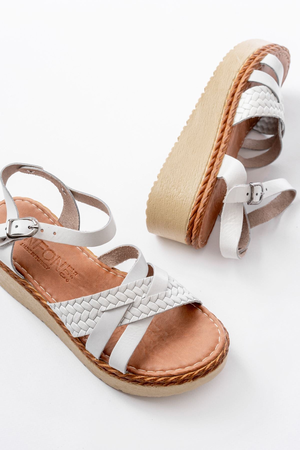 Ayakkabı Aşkı Beyaz Örgü Hakiki Deri Ortopedik Taban Kadın Sandalet - Ayakkabı Aşkı