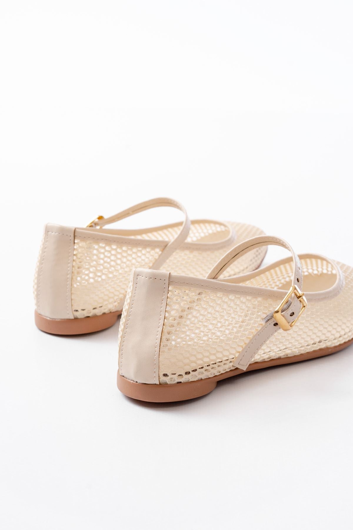 Ayakkabı Aşkı 6325 Bej Fileli Baret Toka Detaylı Günlük Kadın Babet