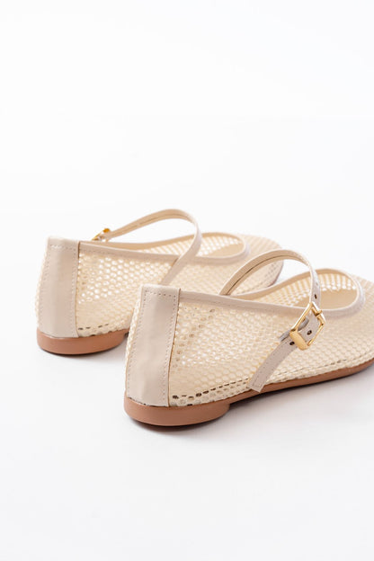 Ayakkabı Aşkı 6325 Bej Fileli Baret Toka Detaylı Günlük Kadın Babet