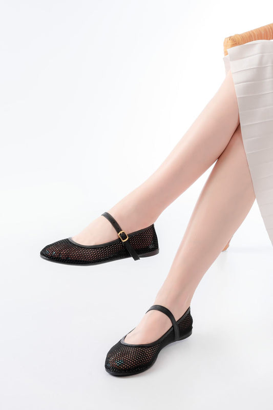 6325 Siyah Fileli Baret Toka Detaylı Günlük Kadın Babet - Siyah