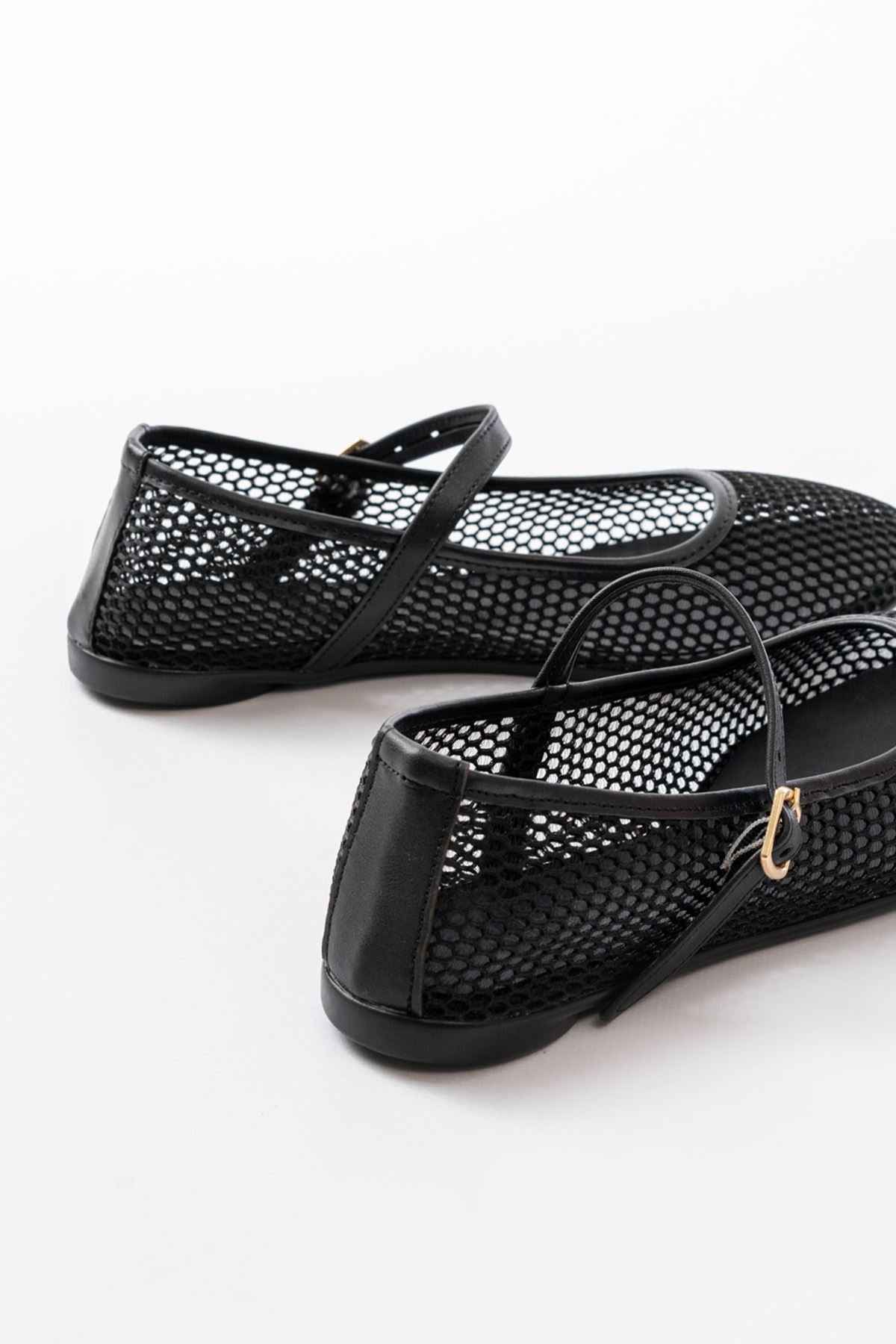 Ayakkabı Aşkı 6325 Siyah Fileli Baret Toka Detaylı Günlük Kadın Babet