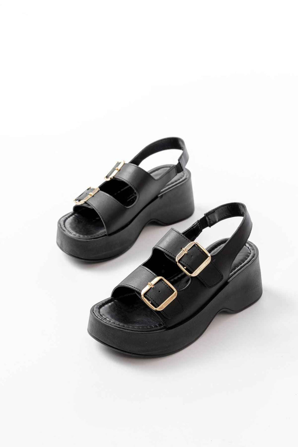 Ayakkabı Aşkı 24414-572 Siyah Tokalı  Günlük Dolgu Topuk Kadın Sandalet