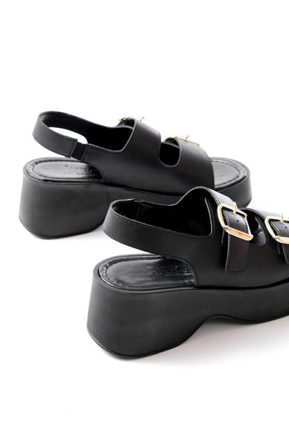 Ayakkabı Aşkı Siyah Tokalı Günlük Dolgu Topuk Kadın Sandalet