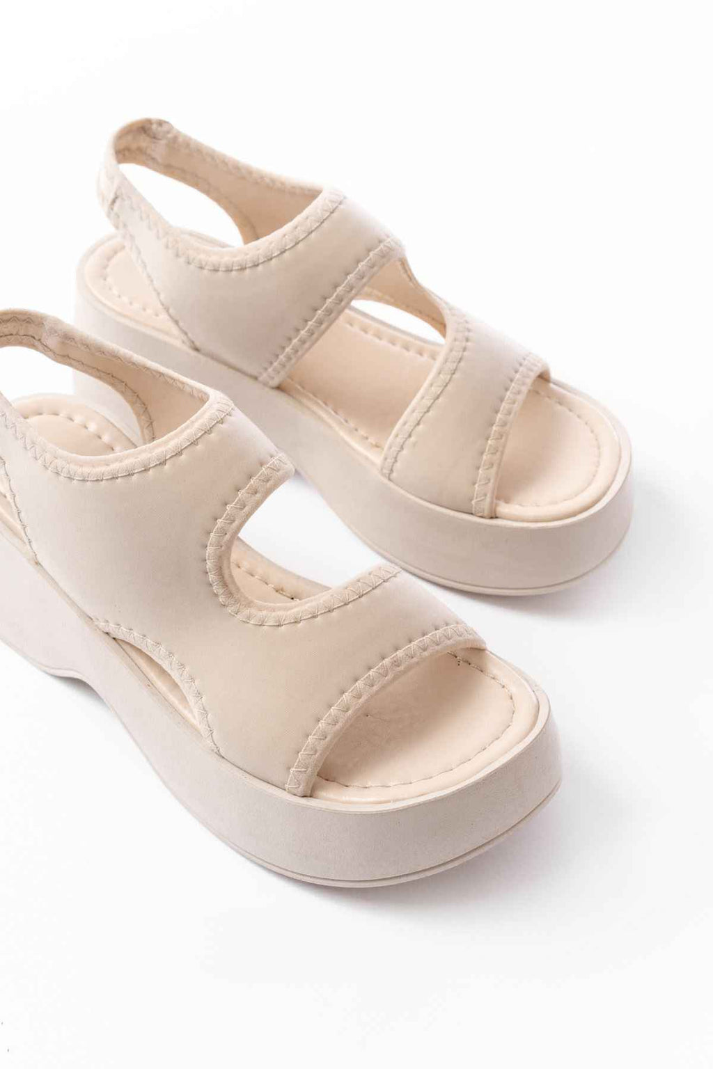 Ayakkabı Aşkı 24414-573 Bej Dalgıç Günlük Dolgu Topuk Kadın Sandalet