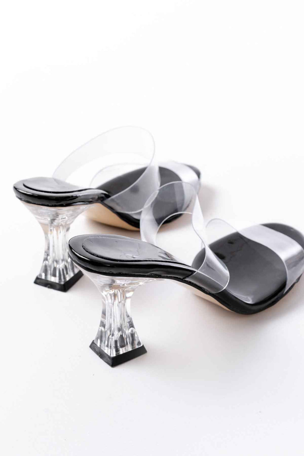 Ayakkabı Aşkı S-618 Siyah Rugan Çift  Bantlı Topuklu Kadın Terlik