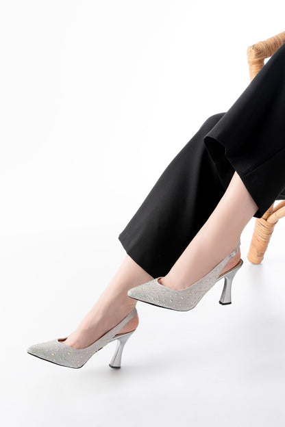 S-601 Gümüş Arkası Açık Taş Aksesuarlı Günlük Kadın Sandalet - Gri