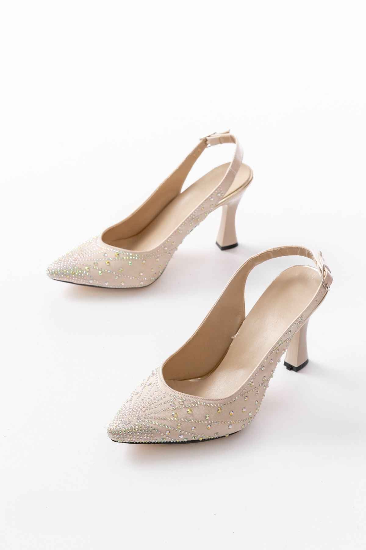 Ayakkabı Aşkı S-601 Bej Arkası Açık Taş Aksesuarlı Günlük Kadın Sandalet