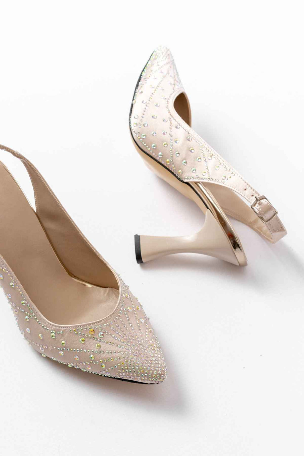 Ayakkabı Aşkı S-601 Bej Arkası Açık Taş Aksesuarlı Günlük Kadın Sandalet