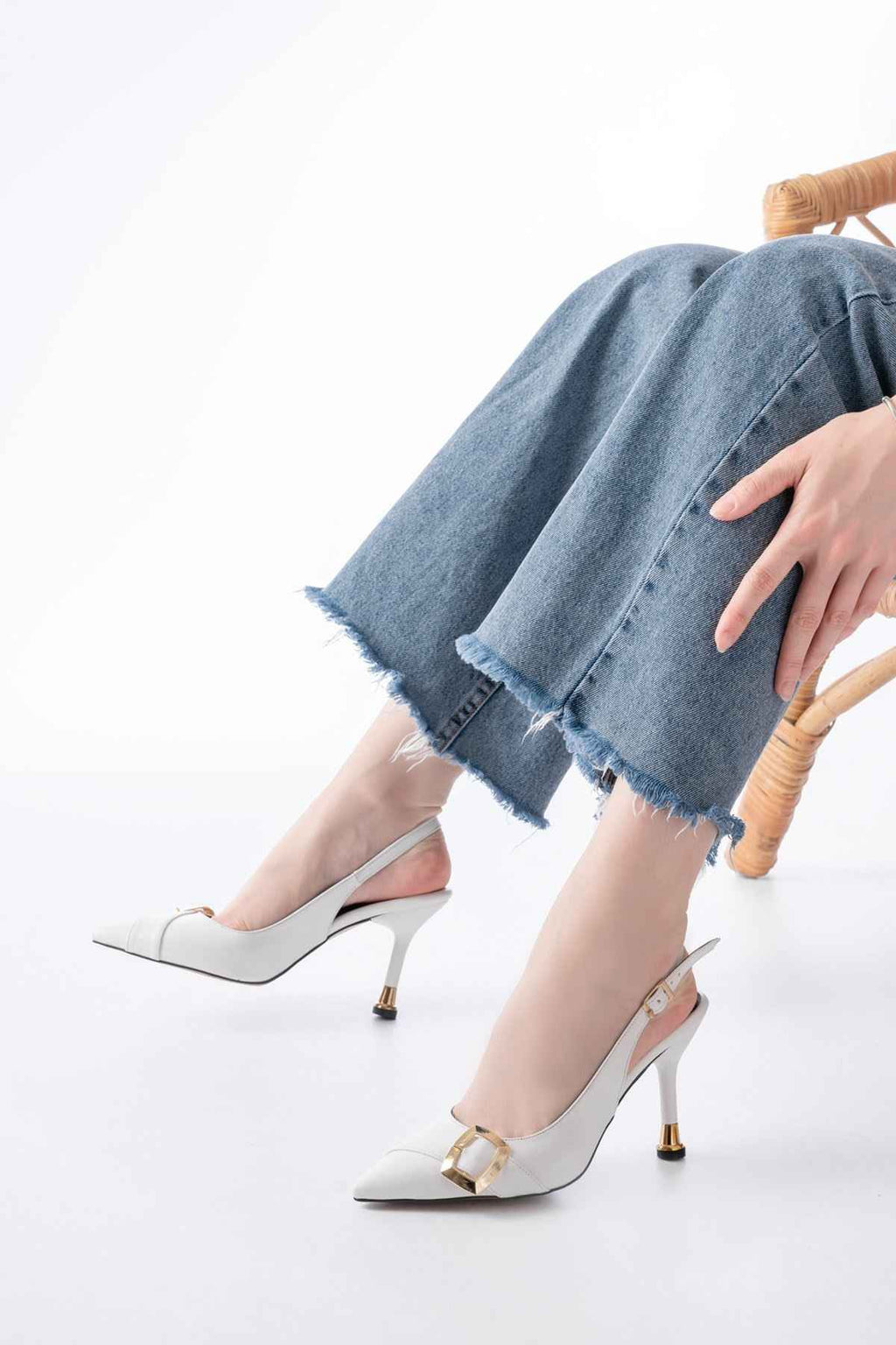 Ayakkabı Aşkı Inf-1151 Beyaz Günlük Arkası Açık Topuklu Bayan Ayakkabı