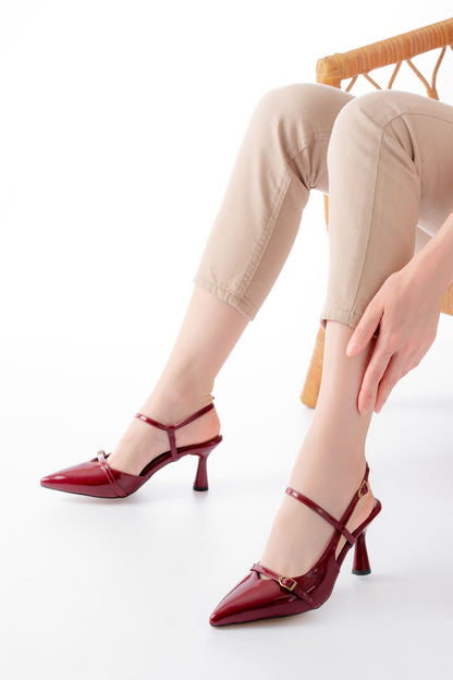 K-6722 Bordo Rugan Toka Detaylı Sivri Burun Kadın Ayakkabı - Bordo