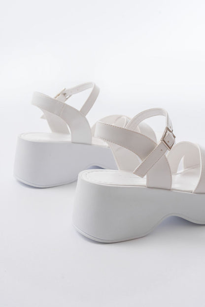 Ayakkabı Aşkı Beyaz Günlük Çapraz Dolgu Topuk Kadın Sandalet