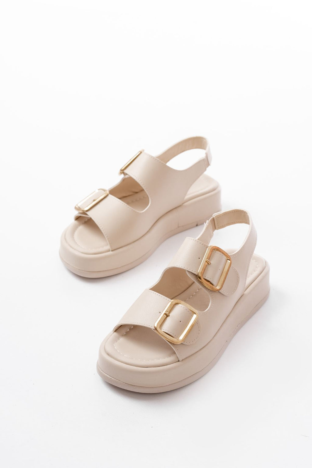 Ayakkabı Aşkı 1187 Bej Dolgu Topuk Lastik Baretli Kadın Sandalet - Ayakkabı Aşkı