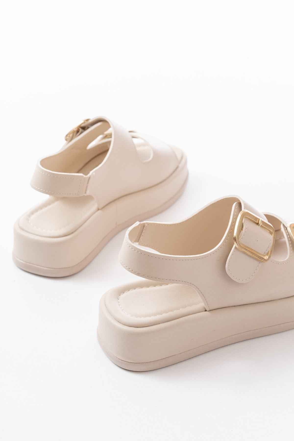 Ayakkabı Aşkı 1187 Bej Dolgu Topuk Lastik Baretli  Kadın Sandalet