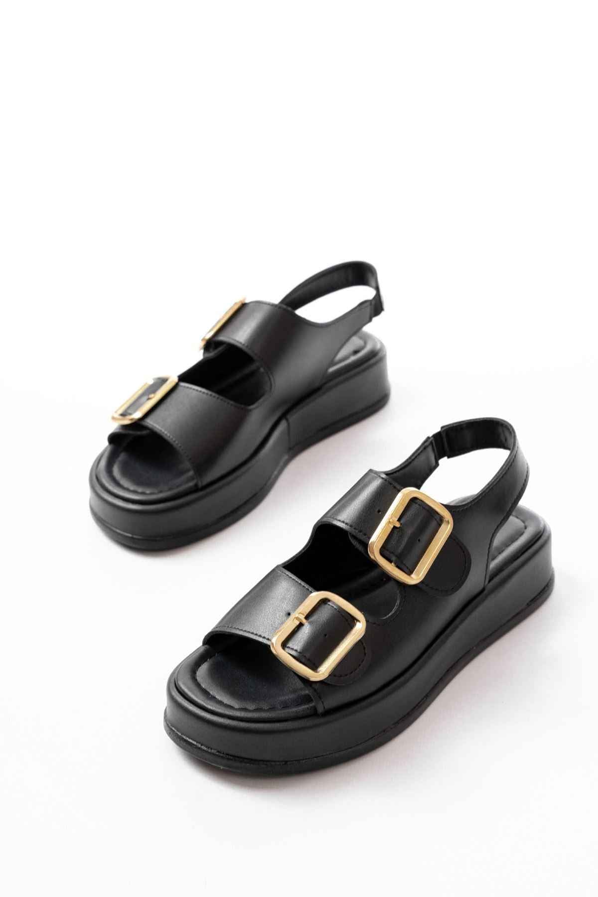 Ayakkabı Aşkı 1187 Siyah Dolgu Topuk Lastik Baretli  Kadın Sandalet