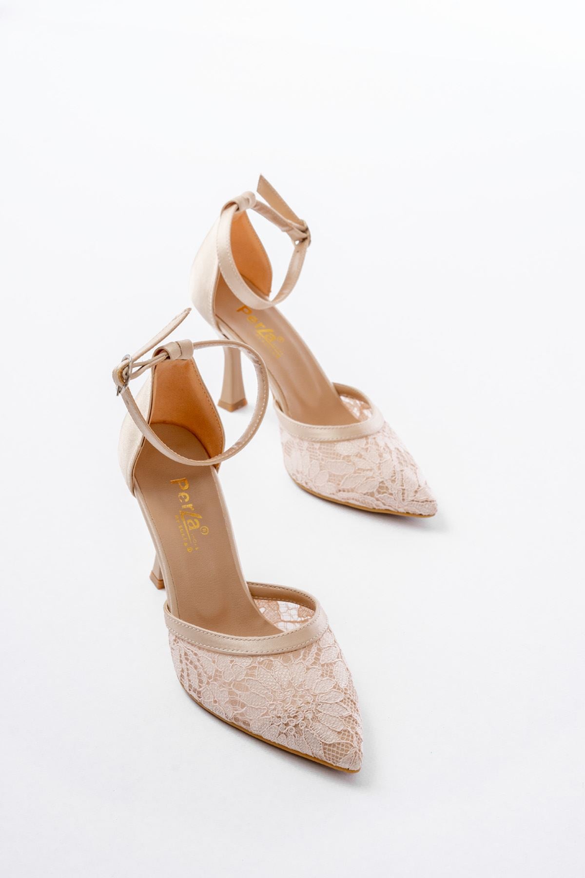 Ayakkabı Aşkı Bej Fileli Çiçek Detaylı Kadın Topuklu Ayakkabı - Ayakkabı Aşkı