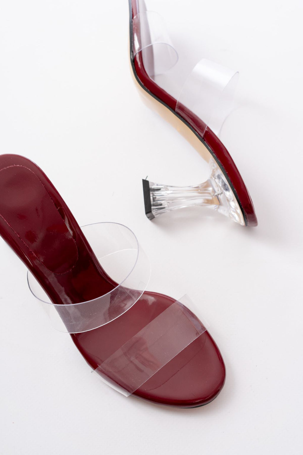 Ayakkabı Aşkı Bordo Rugan Çift Bantlı Topuklu Kadın Terlik - Ayakkabı Aşkı