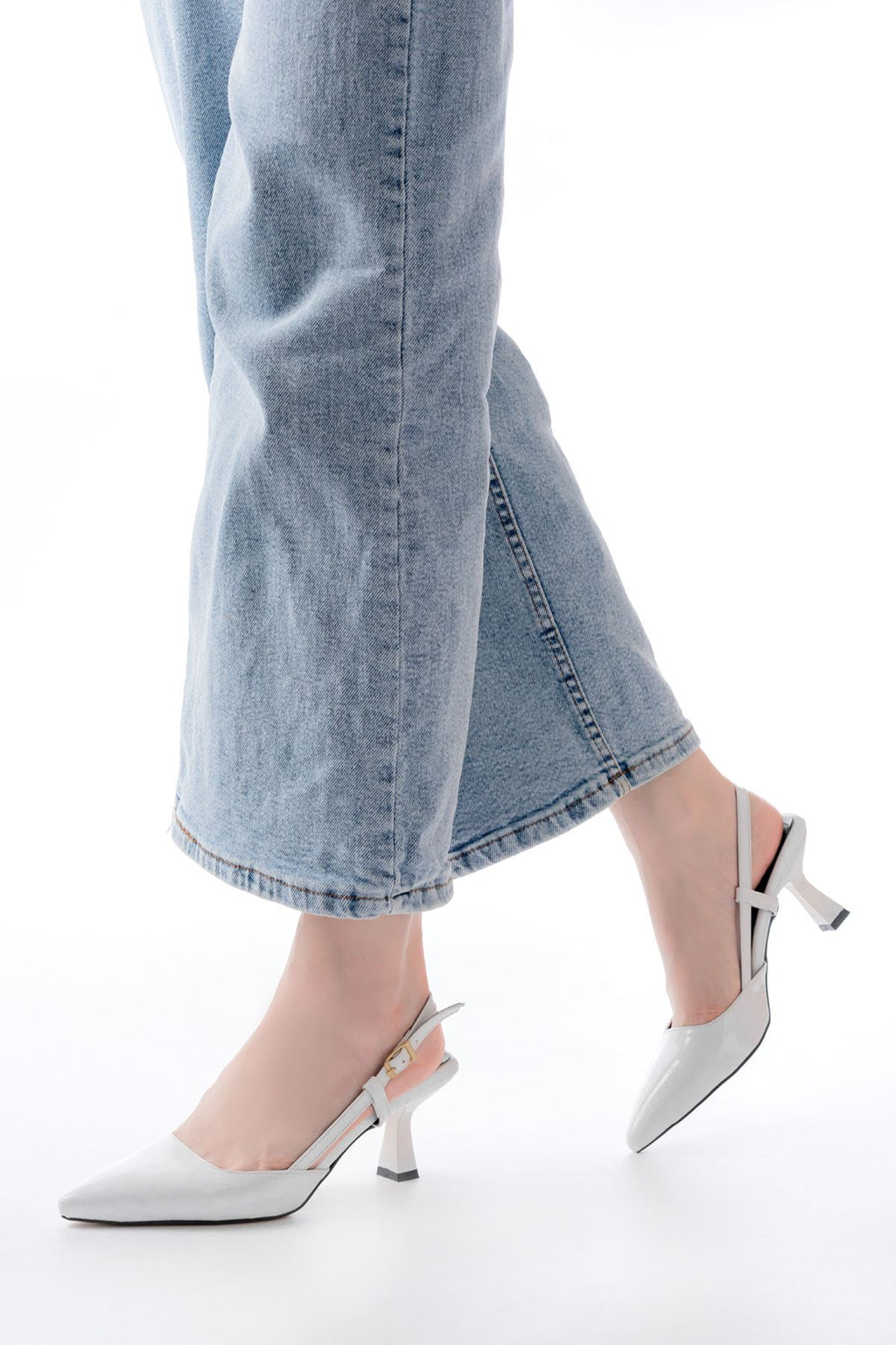 Ayakkabı Aşkı Beyaz Rugan Günlük 7 cm Topuklu Bayan Ayakkabı - Ayakkabı Aşkı