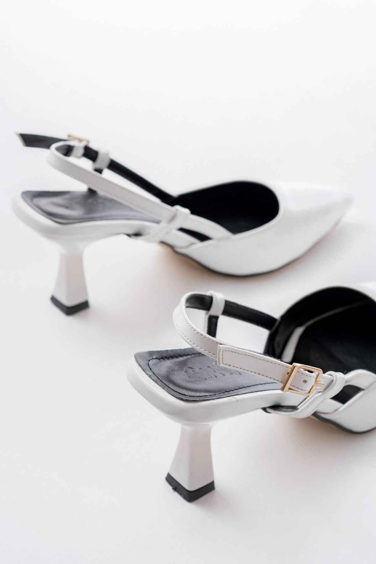 Ayakkabı Aşkı St-002 Beyaz Rugan Günlük 7 Cm Topuklu Bayan Ayakkabı