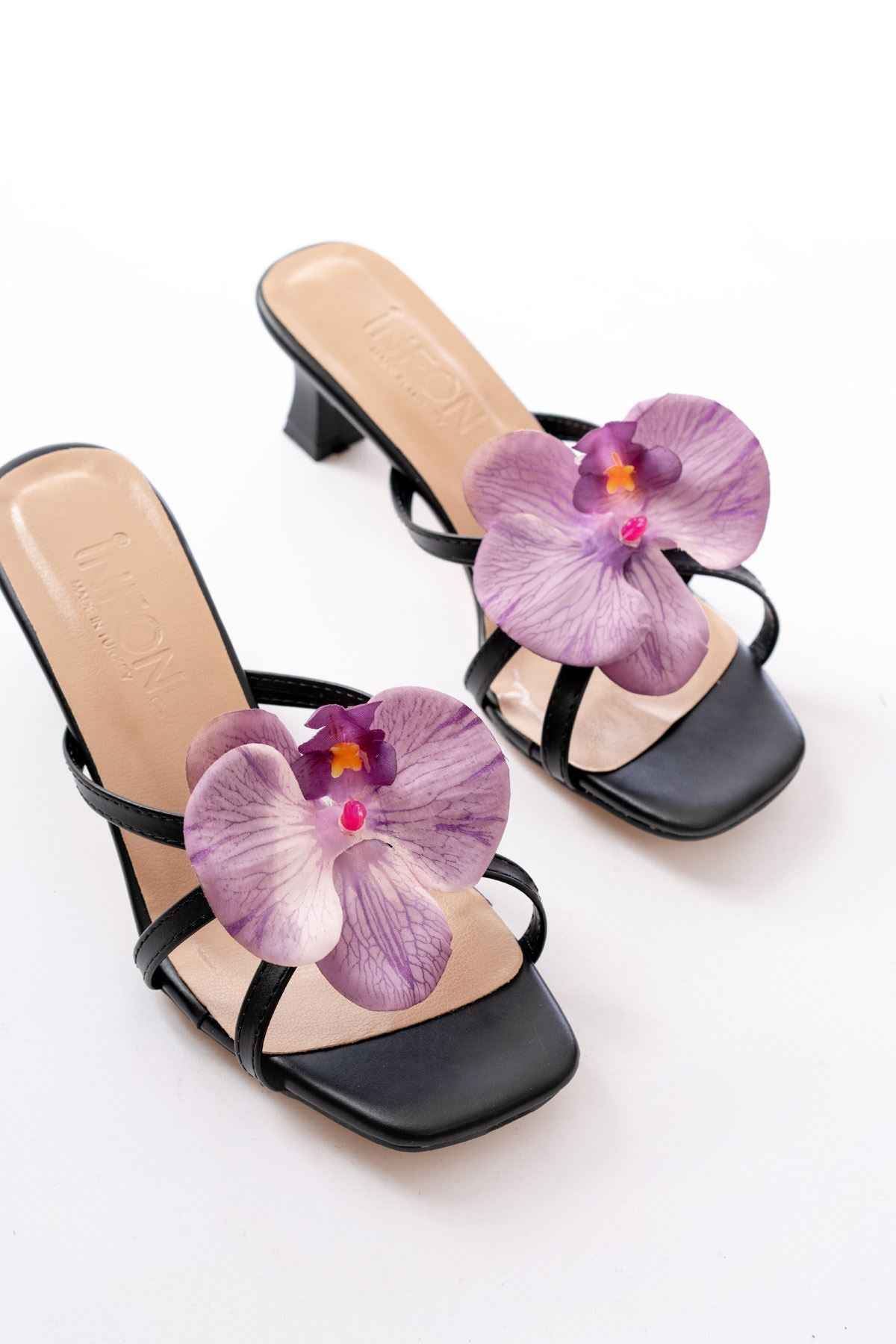 Ayakkabı Aşkı S-622 Siyah Mor Orkide Detaylı Ince Topuklu Kadın Terlik