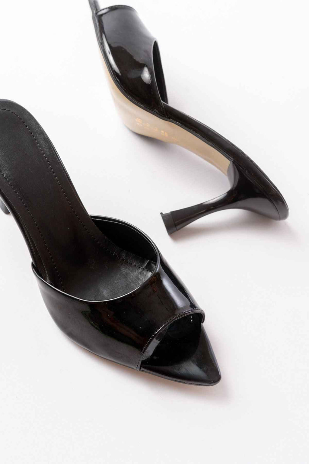 Ayakkabı Aşkı 716 Siyah Rugan Sivri Burunlu Topuklu Kadın Terlik