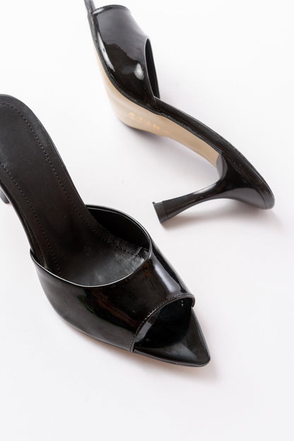 Ayakkabı Aşkı 716 Siyah Rugan Sivri Burunlu Topuklu Kadın Terlik