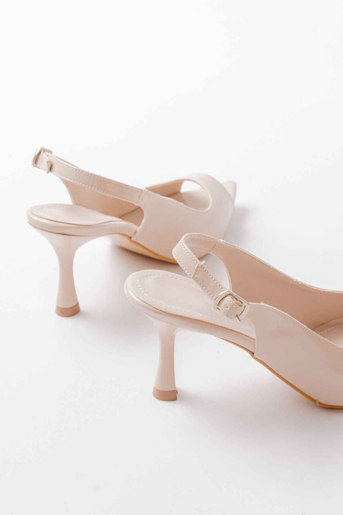 Ayakkabı Aşkı 717 Bej Rugan Sivri Burunlu Topuklu Kadın Sandalet