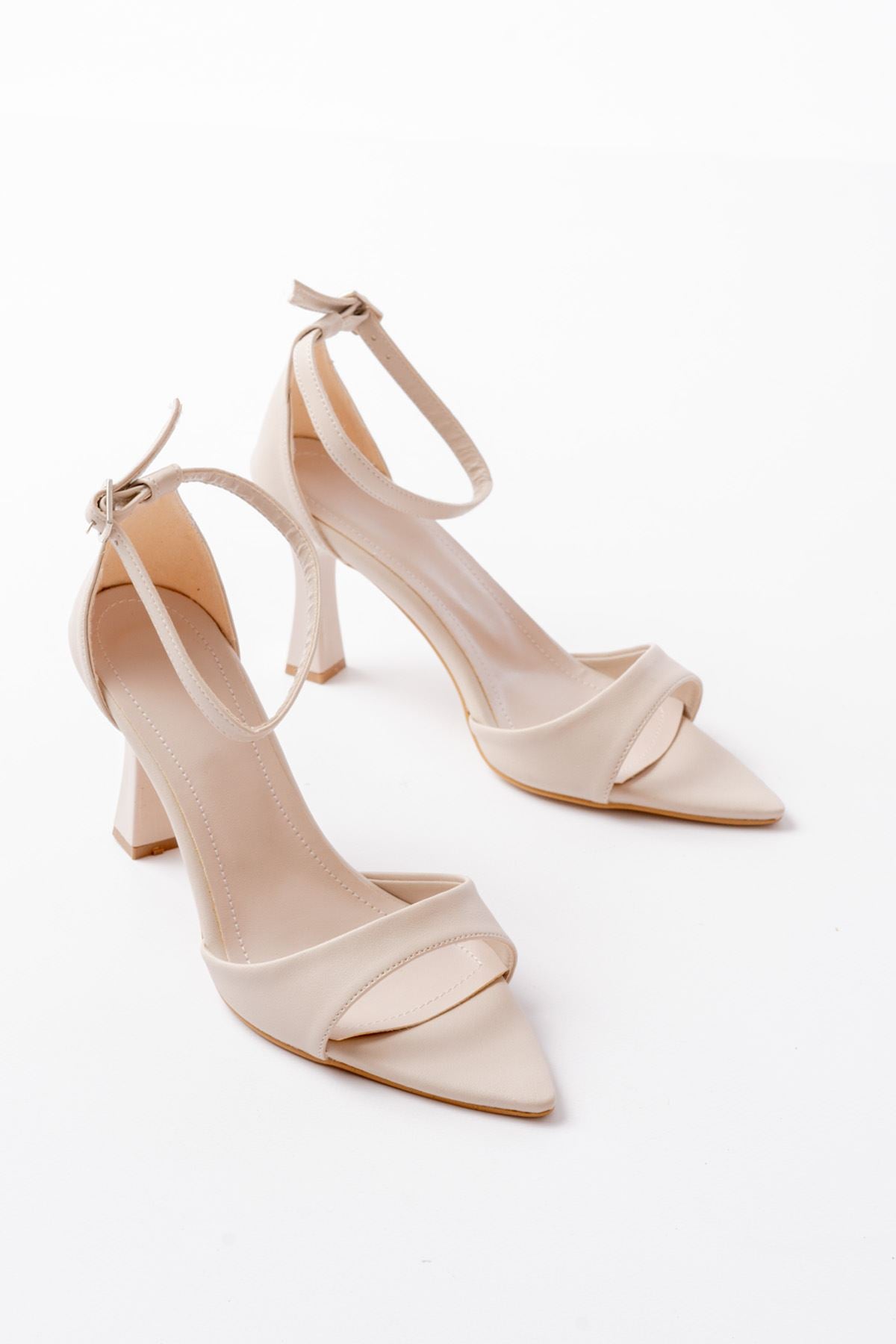 Ayakkabı Aşkı 718 Bej Cilt Sivri Burunlu Topuklu Bilekten Bağlamalı Kadın Ayakkabı