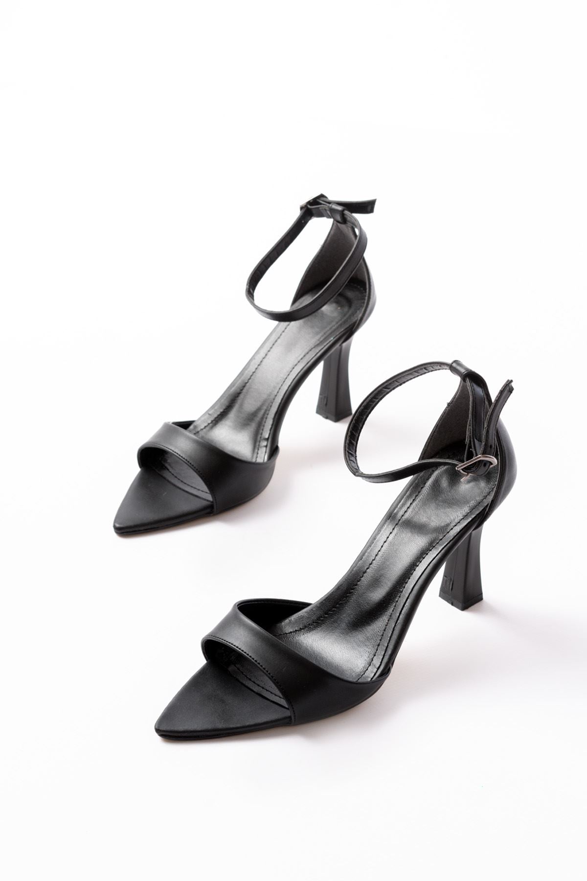 Ayakkabı Aşkı 718 Siyah Cilt Sivri Burunlu Topuklu Bilekten Bağlamalı Kadın Ayakkabı