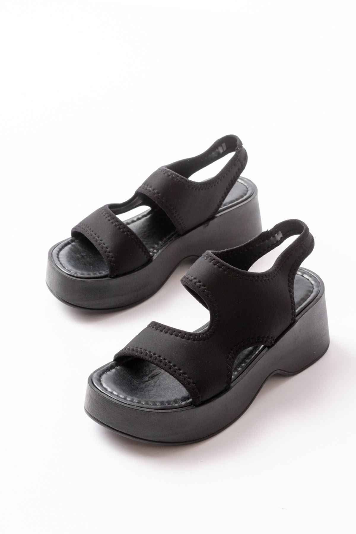 Ayakkabı Aşkı 24414-573 Siyah Dalgıç Günlük Dolgu Topuk Kadın Sandalet