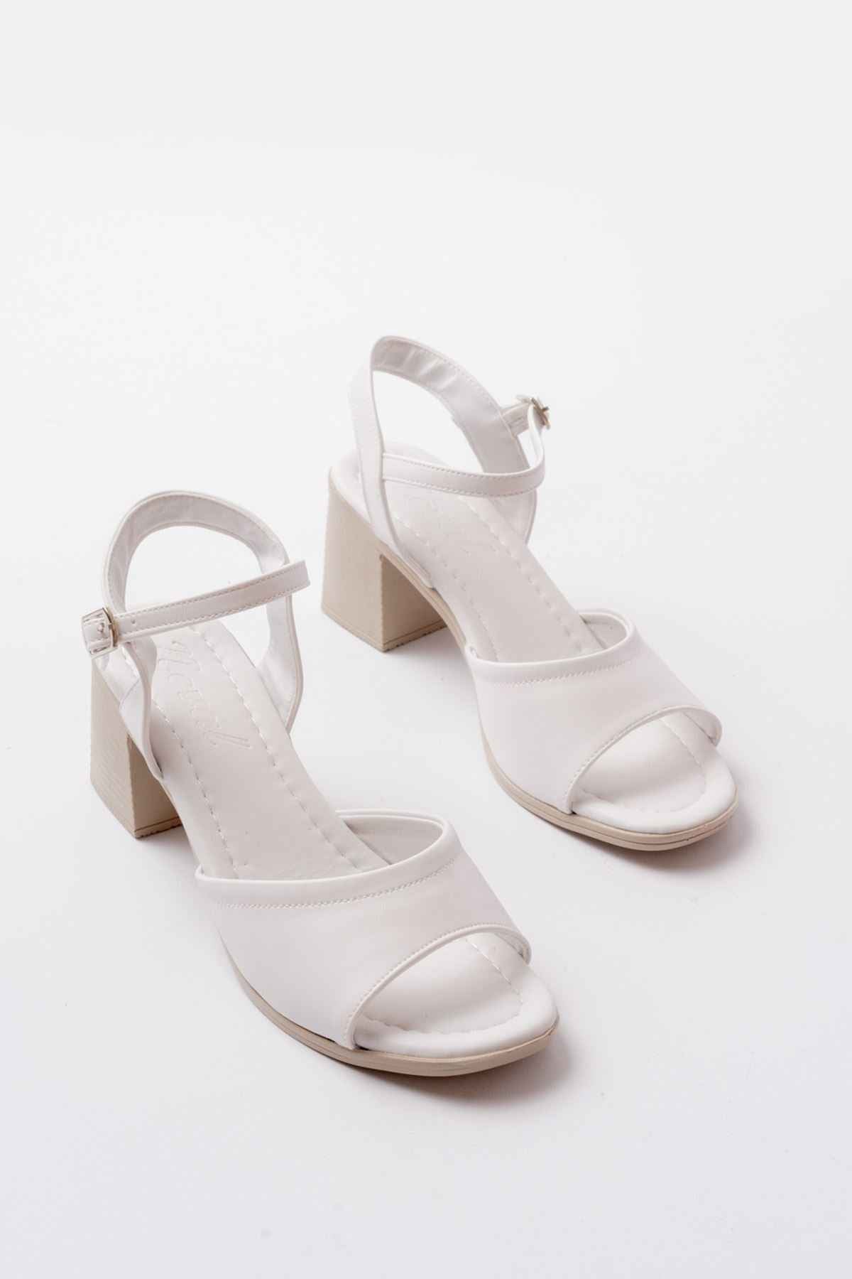 Ayakkabı Aşkı K-13 Beyaz Günlük  Topuklu Kadın Sandalet