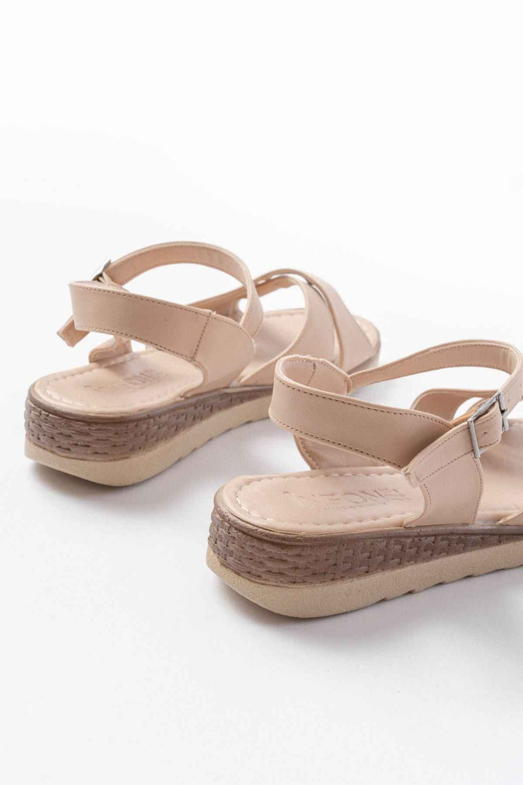 Ayakkabı Aşkı 692-564 Nut Ortopedik Taban Çapraz Tokalı Kadın Sandalet