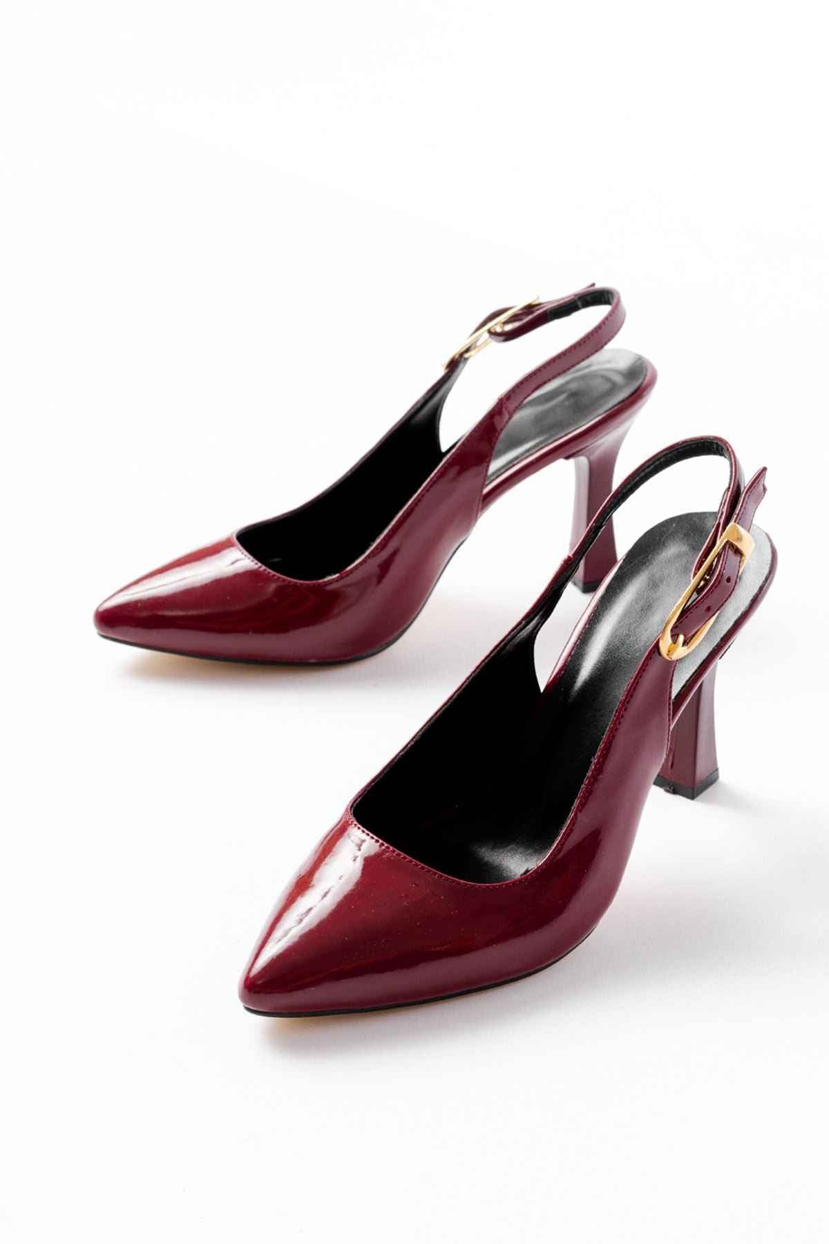 Ayakkabı Aşkı 719 Bordo Rugan Sivri Burunlu Toka Detaylı  Topuklu Kadın Ayakkabı