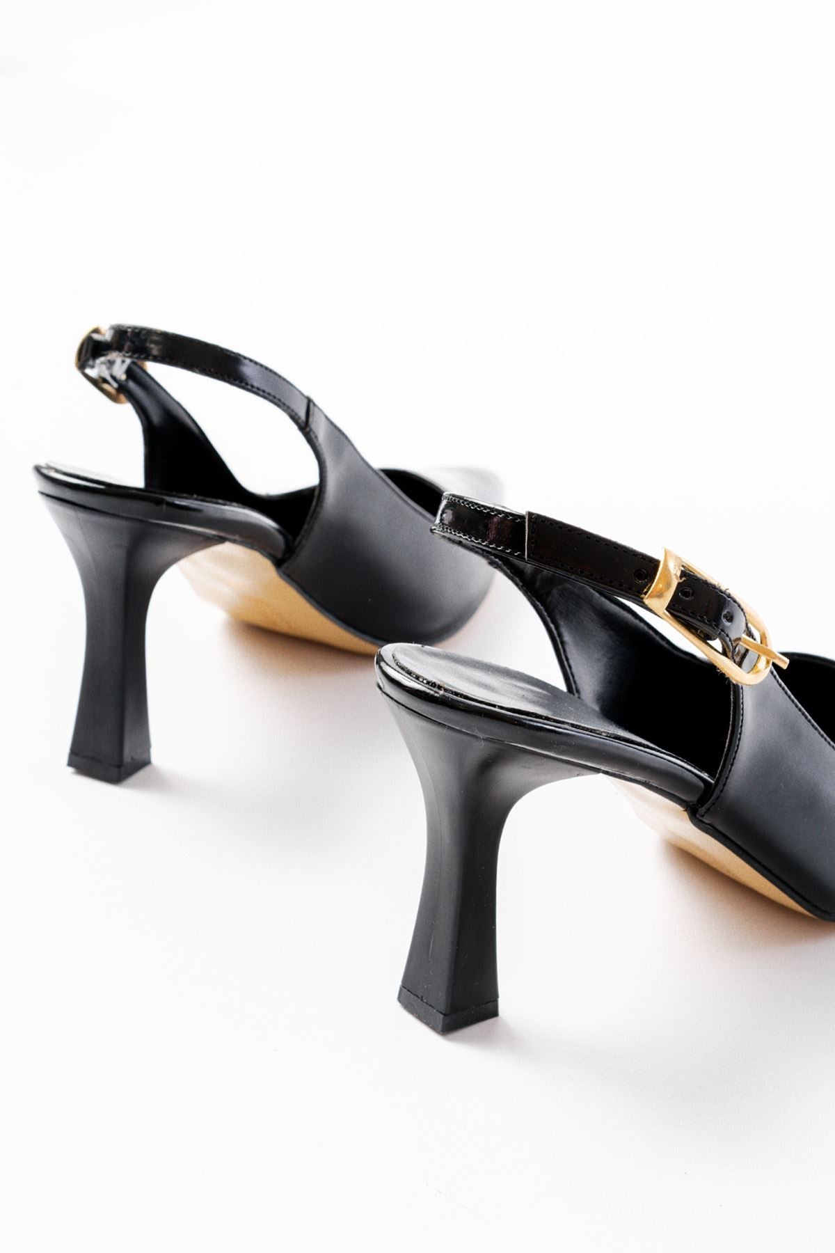 Ayakkabı Aşkı 719 Siyah Rugan Sivri Burunlu Toka Detaylı Topuklu Kadın Ayakkabı