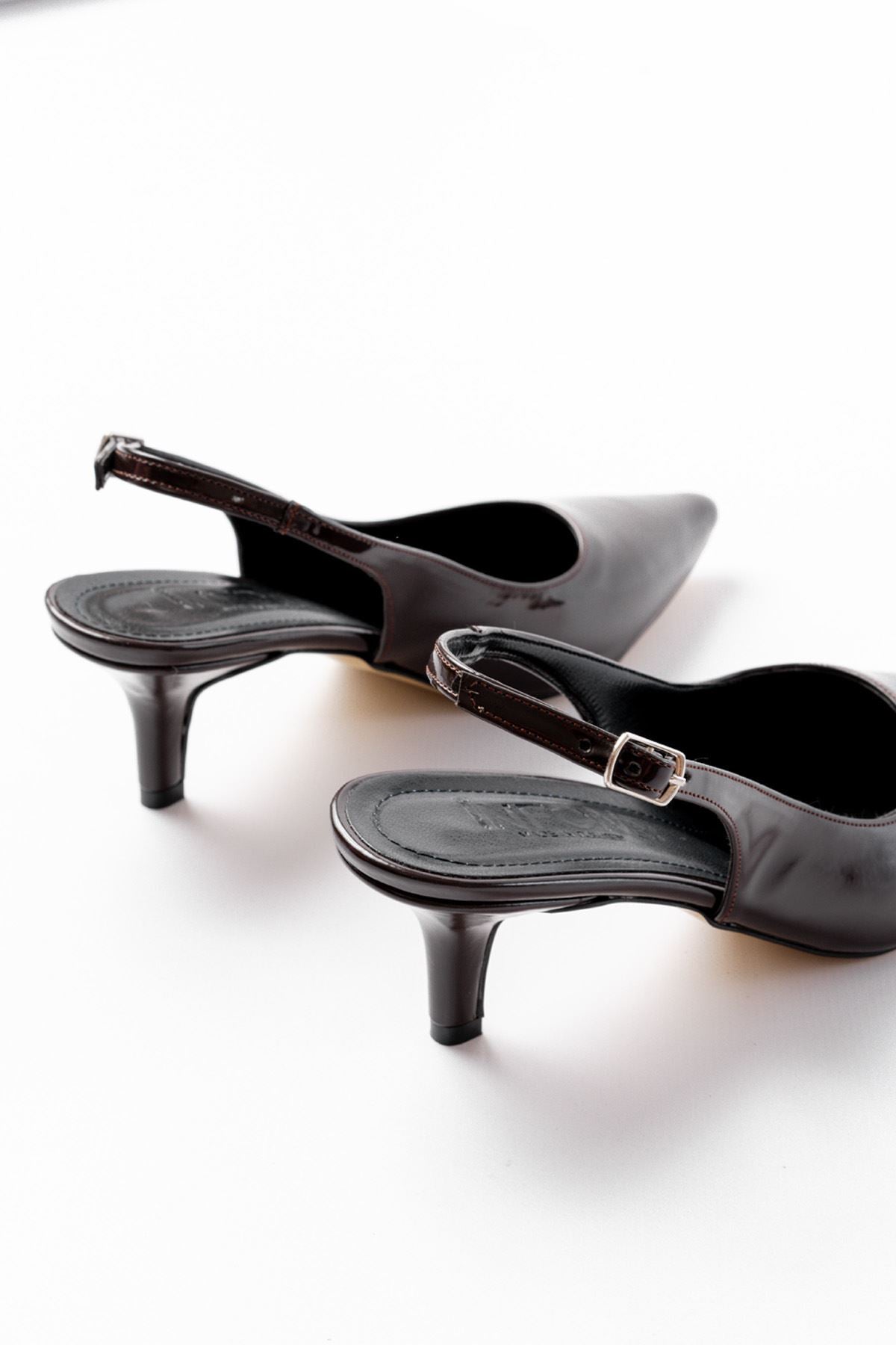 Ayakkabı Aşkı Kahve Rugan Günlük 7 cm Topuklu Kadın Ayakkabı