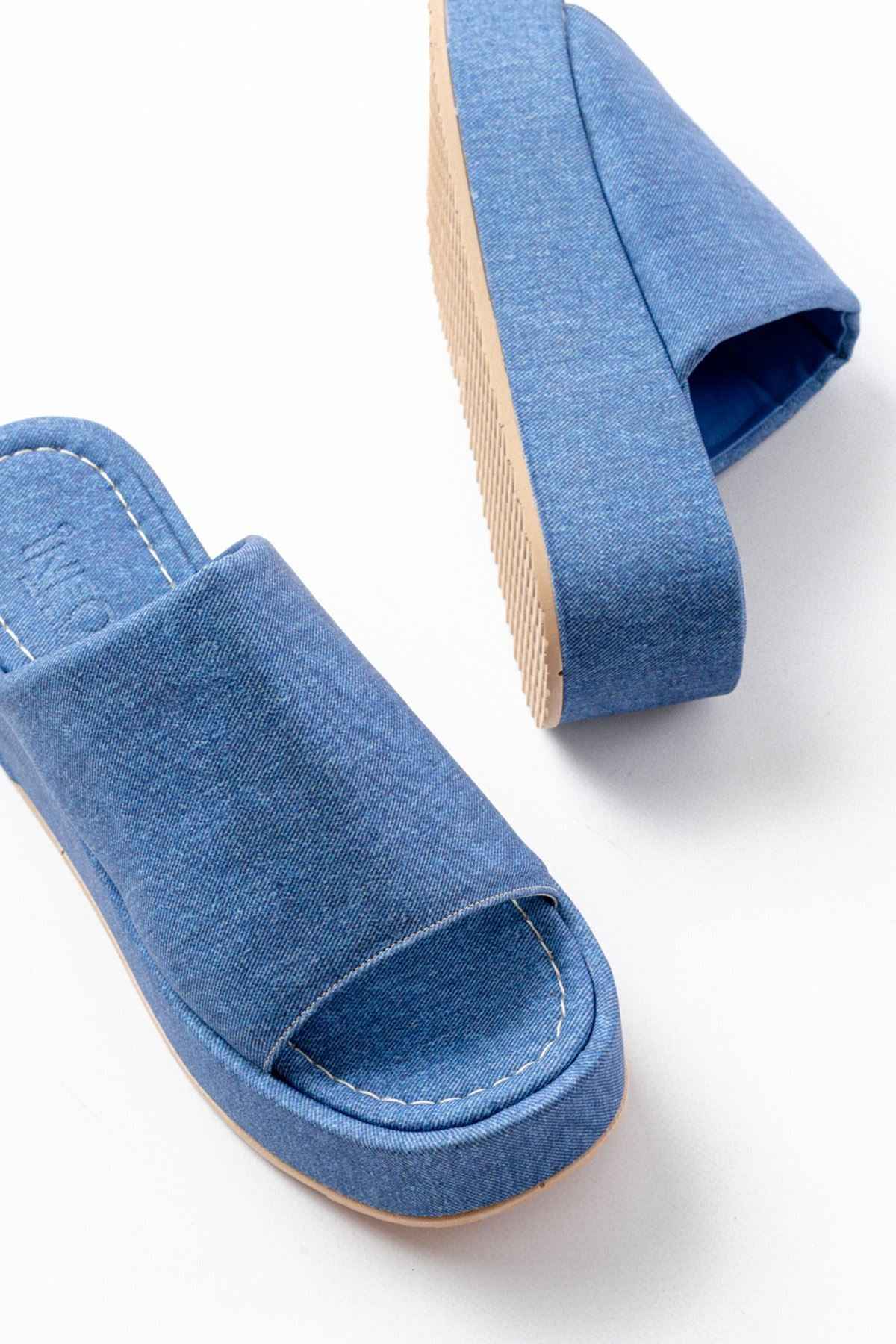 Ayakkabı Aşkı 861-1011 Açık Kot Geniş Bantlı Dolgu Kadın Terlik