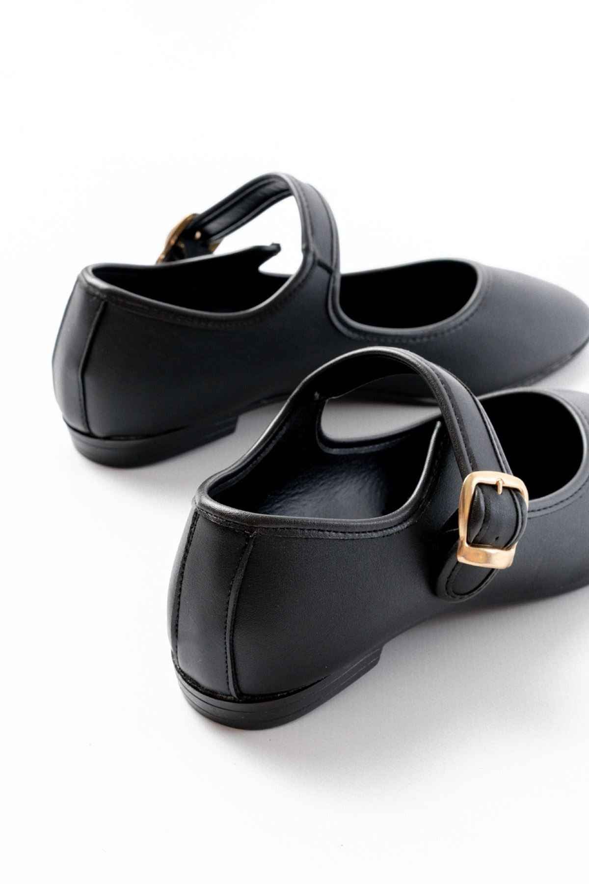 Ayakkabı Aşkı 2606 Siyah Baretli Günlük Bayan Ayakkabı