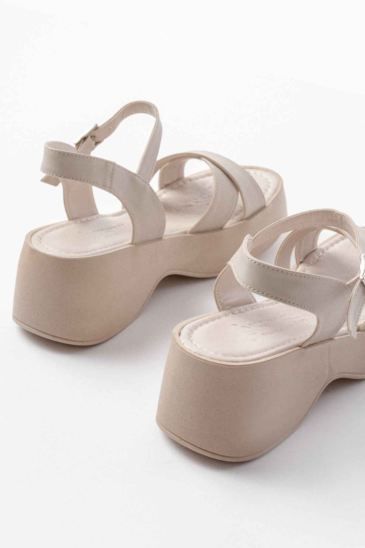 Ayakkabı Aşkı 24414-1005 Bej Günlük Çapraz Dolgu Topuk Kadın Sandalet