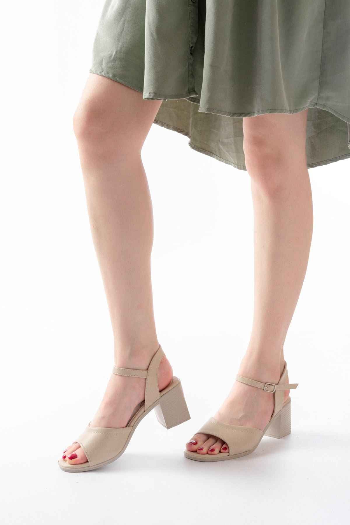 Ayakkabı Aşkı Bej Günlük Topuklu Kadın Sandalet