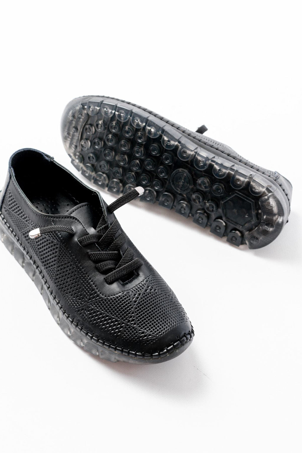 Ayakkabı Aşkı Siyah Desenli Hakiki Deri Şeffaf Taban Kadın Spor Ayakkabı